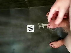 horny korean smalls webcam pissing in the shower