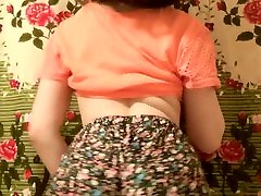 我性感的自制业余爱好者的视频在粉红色的内裤，华丽的女孩在短裤
