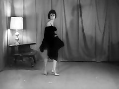BEAVER SHOT - vintage 60s striptease dance