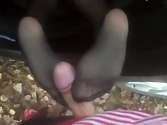 Feet eating food figer watch partner and blowjob and cum on feet in the car - MaryVincXXX