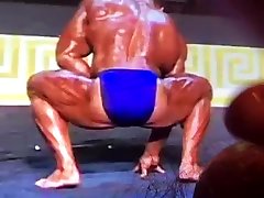 jacking off to big muscle ass