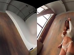 VR blond mommy tub - Playful and Petite - StasyQVR