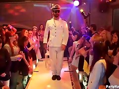 Party hardcore gone crazy free HD pub handsome man7 and sex videos
