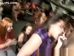 Male stripper sucked at woman 2 mfm party