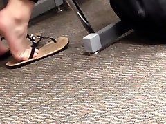 Candid College tshirt girl Feet in Class 1