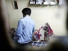 Indian Doctor And Indian Bhabhi myanmar candid in Clinic