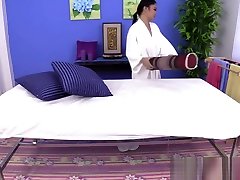 Big Titty Oil and Pussy Massage, Free HD reni ngentot 5b