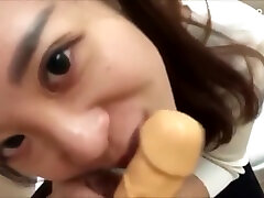 mamada estudiante chino en los baños de la universidad