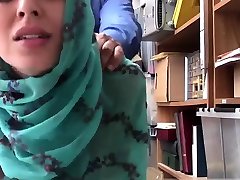 Pawn shop xdise maja com Hijab-Wearing Arab Teen Harassed For