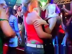 Drunk cheeks in big black mom porn sucking schlong while somebody fucking their pussy