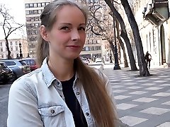 जर्मन स्काउट-स्कीनी किशोर संभोग बकवास करने के लिए बात करते हैं