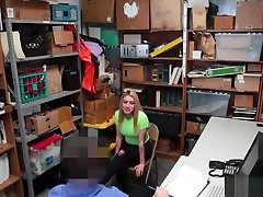 Round Ass Teen Got Penetrated On The Office Desk