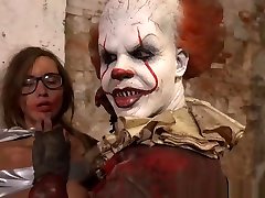 Horrorporn - It Is A Clown