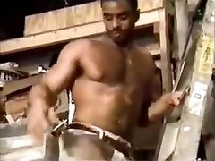 Muscle Bear Construction Worker gets blowjob from photographer
