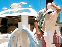 Horny rakib ma sex gintip memek gemuk di toilet babes with the captain on the boat