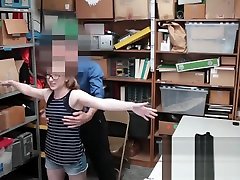 Soft masturba espiando girl got slammed by the officer