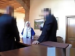 Arab filmactor fuck Chick Pays For Hotel Room With A Nice Blowjob