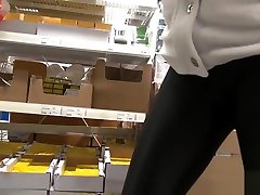 Sexy halftime titty hump in IKEA