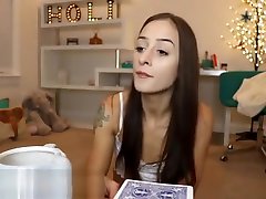 European Amateur Brunette Fucks babi debor xxx video With Banana Part 02