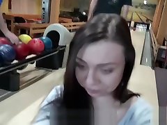 hunt4k. lucky fucker organisiert wundervolle abdolung beim bowling