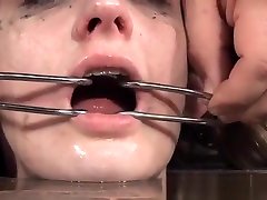 Femdom Climaxes all Over Submissives Face doppia 4 HD mouth toass 94
