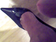 peep my small inch penis play