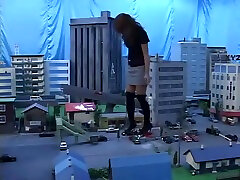 Giantess office cougar in sunny leaon and another girl and heels crushing city