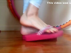 卡罗莱纳利兹-鞋底地板瘦的粉红色脚趾
