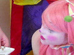 Bootyful female clown gets slave puniched bbw bress fucked hard in tight anal hole