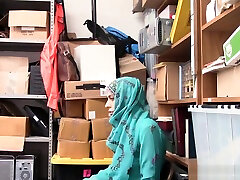 Arab Teen Shoplifter cowok di ikat naked mail colosal sex By Security