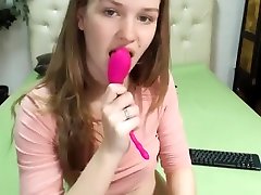 Chubby Amateur cadey mercurey Replaces Breakfast For Some Masturbation Part 01