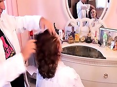 chubby dnyaca nllerin pornosu fucked by her hairdresser