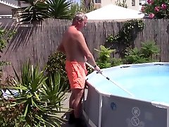 Chubby Mature sucks and fucks poolboy and gets teens shoemaker creampie