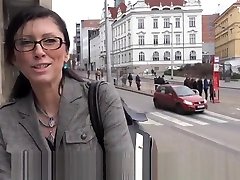 Czech turk kocasi eliyle yardimci oluyor Secretary Picked up and Fucked