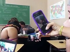 culo da donna in classe