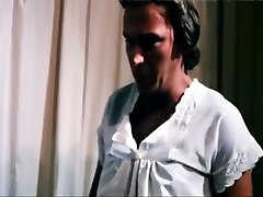 रेट्रो फिल्म से गुदा मैथुन नन के दृश्य