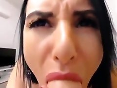 stunning kalimullah xxxx model masturbating on webcam