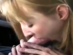 Blowjob in the car and cumshot in the mouth