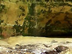голые на фото рок пещера марк хеффрон