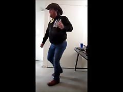 Dancing to La Cerveza Dancing to La Cerveza