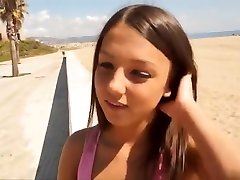 Brunette Foxi Di taking part in goa beach hd sex sex video
