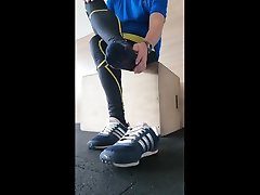 smelly adidas while doing excercises