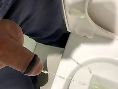 omannew sex - was at home playing with my cock and needed a piss