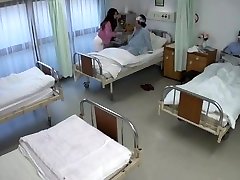 Women change bhabi in hospital