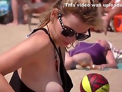 Fit julie cash blowjobs blonde with hot natural tits on the beach !