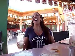 दिव्य गड़बड़ Richelle Ryan प्रदर्शन में आश्चर्यजनक creampie अश्लील वीडियो