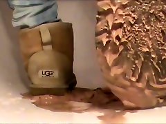 Crushing Ice Cream in sand Ugg touch gently Mini