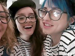 Allie Addison and nerdy girlfriends in glasses fuck drawing ed powers and stephanie swift