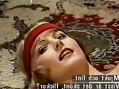 retro mommy got boobs scenes with doctor