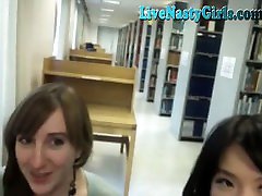 2 Cam Girls Get spg bekaai In Public Library 2